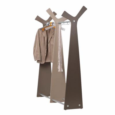 Forest clothes stand Cascando
